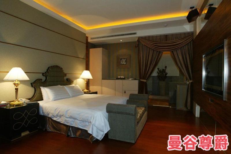 Amancity Motel Pingtung Esterno foto